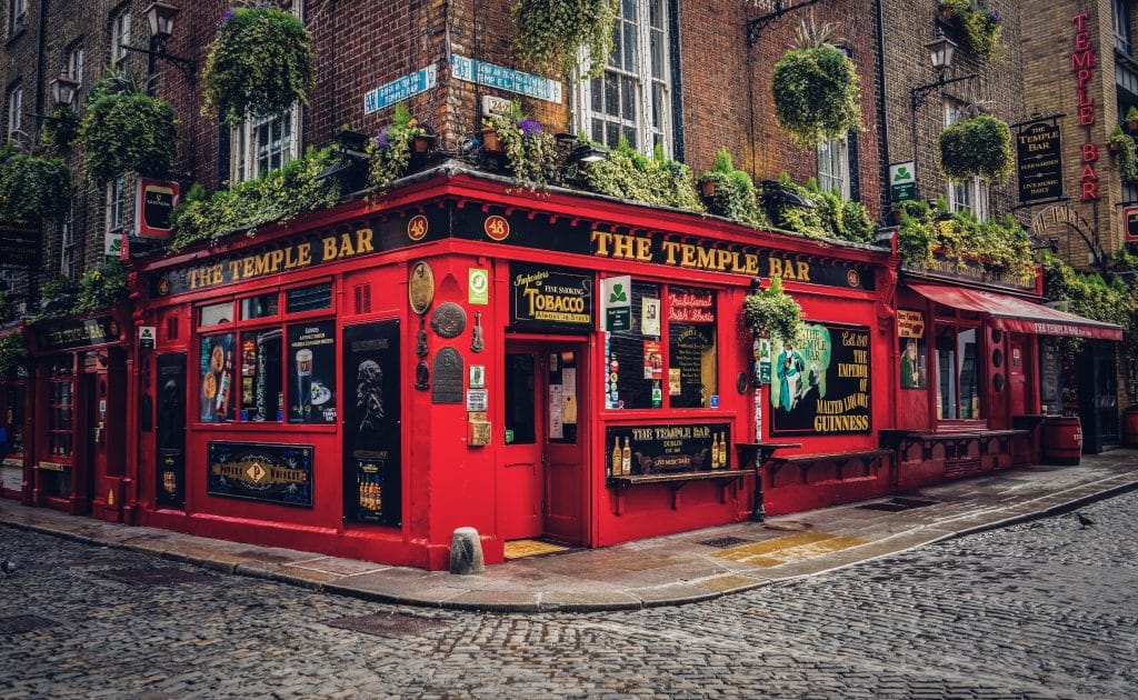 The temple bar, famoso na Irlanda, Países que falam inglês | Crédito: Leonhard Niederwimmer